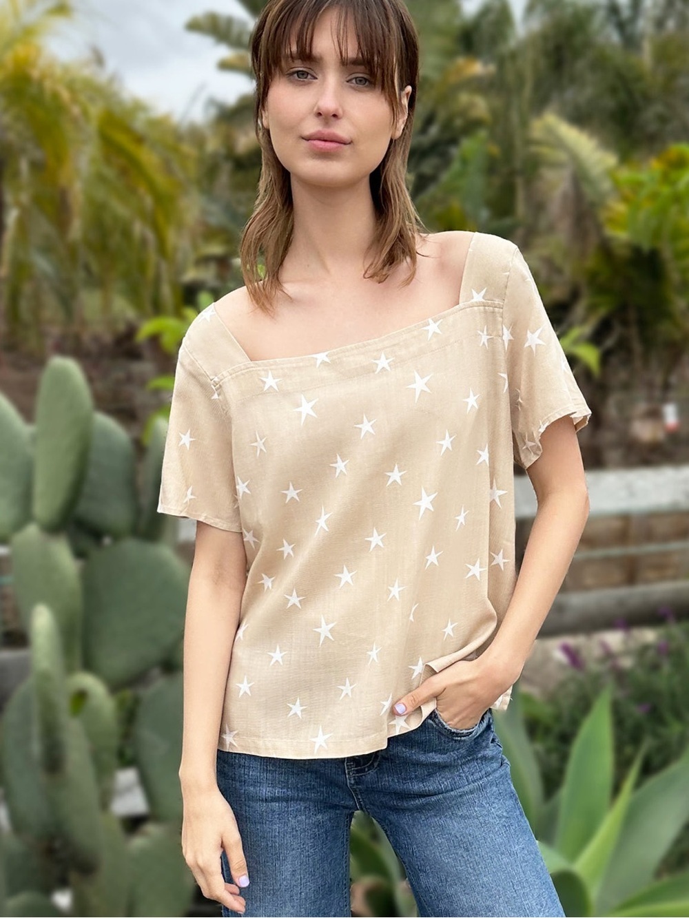 NWT Billy T I Love Me Top "Seeing Stars" Pattern Cropped Short Sleeve Size Mediu